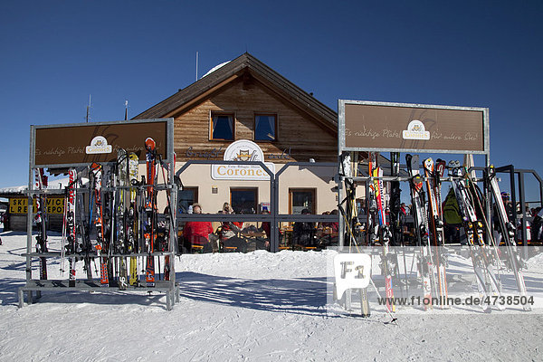 Restaurant  Hütte  Corones  Gipfelplateau  Wintersportgebiet Kronplatz  2272m  Bruneck  Pustertal  Südtirol  Italien  Europa