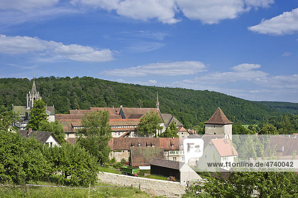 Ortsbild mit Schloss und Kloster  Bebenhausen  Tübingen  Schwäbische Alb  Baden-Württemberg  Deutschland  Europa
