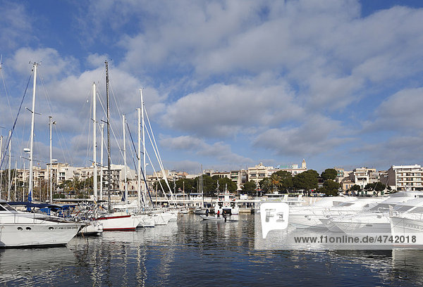 Yachthafen  Portocristo  Porto Cristo  Mallorca  Balearen  Spanien  Europa