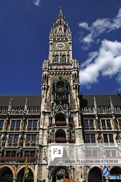 Turm  Neues Rathaus  gebaut von 1867 bis 1909  Marienplatz 8  München  Bayern  Deutschland  Europa