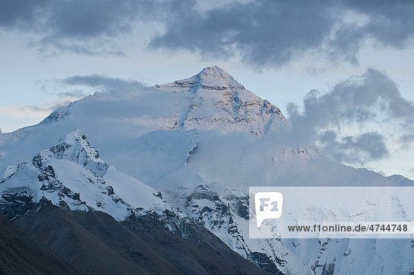 Die Nordseite vom Mount Everest  Tibet  Asien