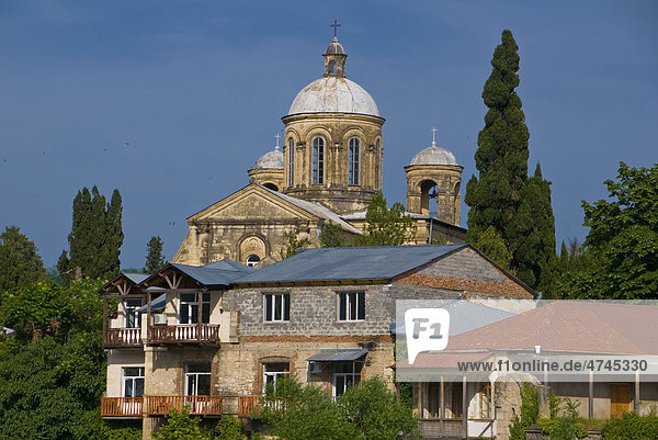 Blick auf Kutaisi  zweitgrößte Stadt von Georgien  Kaukasus  Vorderasien