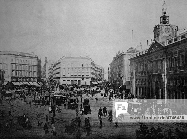 Eine der ersten Autotypien von Puerta del Sol  Madrid  Spanien  historisches Bild  1884