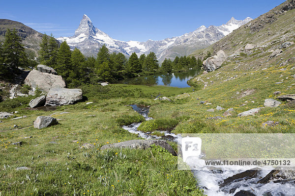 Matterhorn mit Stellisee  Zermatt  Graubünden  Schweiz  Europa