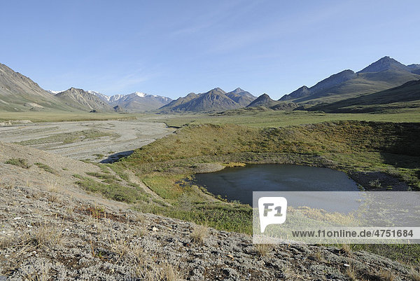 Blick auf den Fluss in der Nähe hulahula der Quelle in der Brooks Range  ANWR  Das arktische Alaska  Sommer