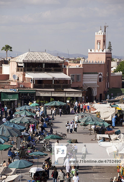 Djemaa el Fna  Platz der Gehenkten  Marrakesch  Marokko  Afrika