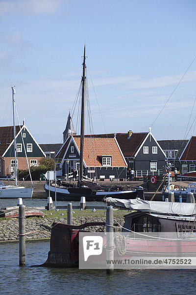Marken fishing village  North Holland province  Netherlands  Europe