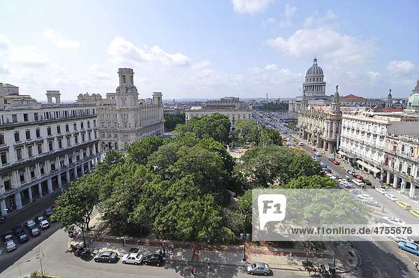 Blick auf den Plaza Central  Altstadt  Havanna  Kuba  Karibik  Mittelamerika
