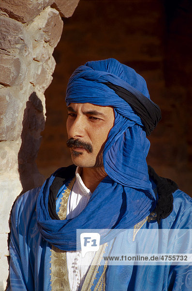 Portrait of Tuareg man dressed in traditional clothing  Morocco  Africa