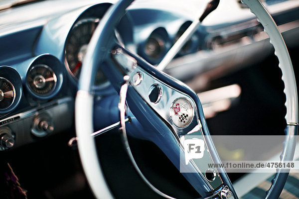 Chevrolet Impala Sedan 1960  Cockpit  Oldtimer  USA