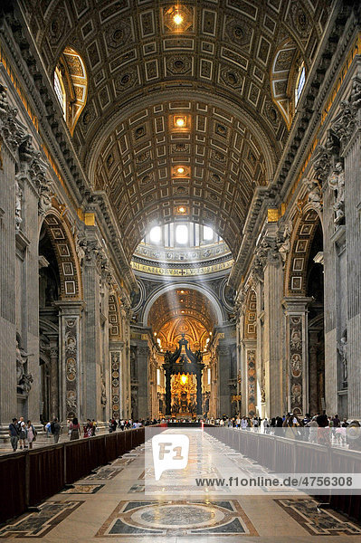 St. Peter's baldachin  Bernini's baldachin  center nave of St. Peter's Basilica  Vatican City  Rome  Lazio region  Italy  Europe