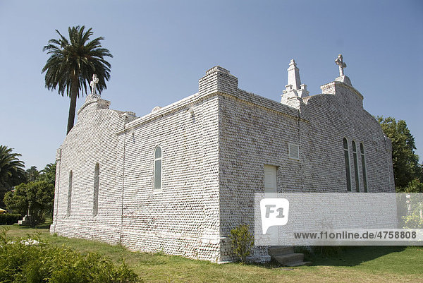 Muschelkirche Iglesia de las conchas  Halbinsel La Toja  El Grove  Galicien  Spanien  Europa