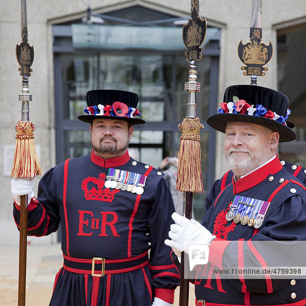 Yeoman Warders vom Tower of London  Lord Mayor's Show  City of London  London  England  Großbritannien  Europa