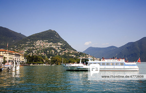 Ausflugsschiff auf dem Luganer See  Lugano  Tessin  Schweiz  Europa Kanton Tessin
