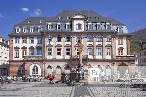 Marktplatz mit Rathaus  Heidelberg  Neckar  Kurpfalz  Baden-Württemberg  Deutschland  Europa