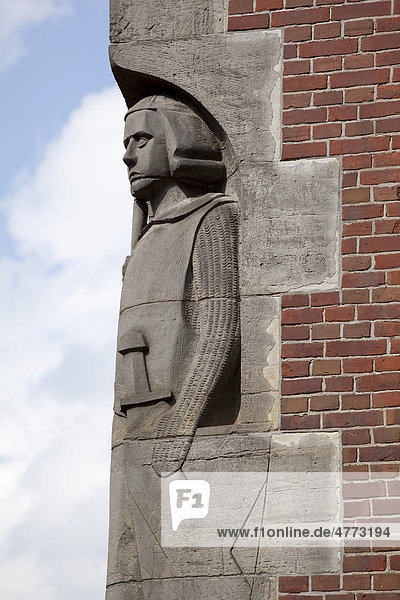 Statue of Gijsbrecht van Amstel  Beurs van Berlage  Amsterdam  Holland  Netherlands  Europe