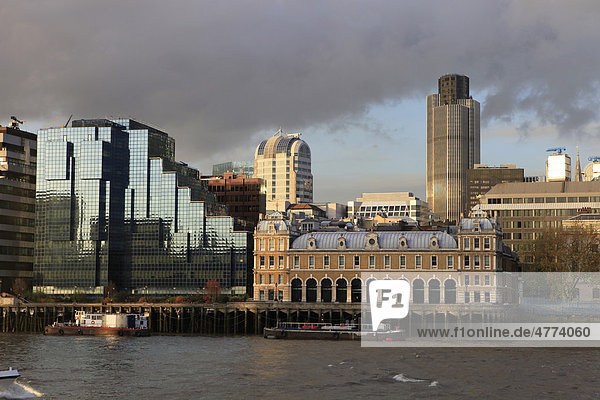 Blick über die Themse  London  England  Vereinigtes Königreich  Europa