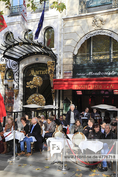 Monte Christo CafÈ und Hotel Marriott auf den Champs ElysÈes  Paris  Frankreich  Europa