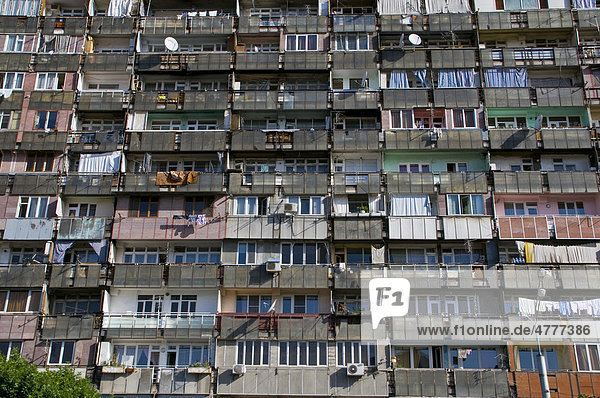 Riesiger Apartmentblock im Zentrum Eriwans  Armenien  Vorderasien