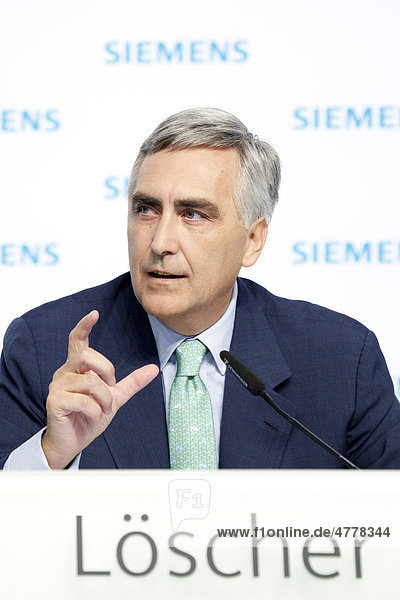 Peter Löscher  Vorstandsvorsitzender der Siemens AG  während der Bilanzpressekonferenz am 11.11.2010 in München  Bayern  Deutschland  Europa