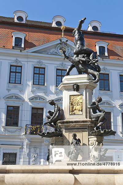 Herkulesbrunnen  Herkules  vor Schaetzlerpalais  Stadtpalais  Maximilianstraße  Augsburg  Bayern  Deutschland  Europa