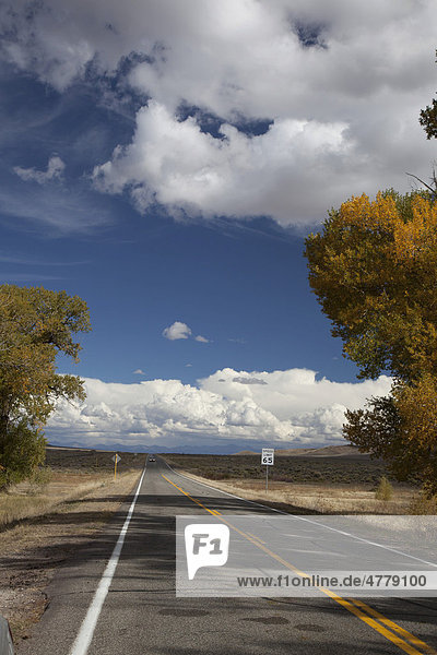 Der Highway 142 im San Luis Valley  Manassa  Colorado  USA