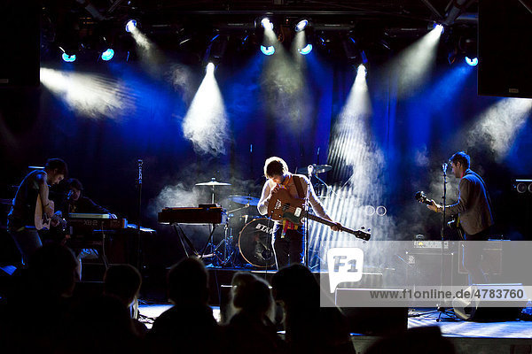 Die britische alternativ Pop und Rockband Goldheart Assembly live in der Schüür Luzern  Schweiz  Europa