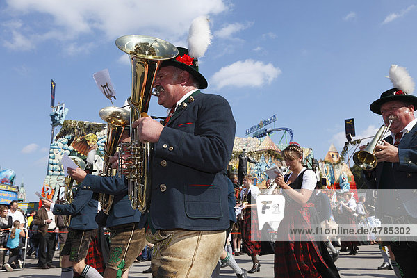 Marching band Boebing in Pfaffenwinkel  Costume and Riflemen's Procession at the Oktoberfest  Munich  Upper Bavaria  Bavaria  Germany  Europe