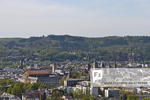 Blick über Trier mit der Konstantinbasilika und dem Dom  Trier  Rheinland-Pfalz  Deutschland  Europa