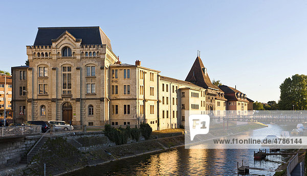 Mittelalterliche Altstadt  Yverdon-les-Bains  Lac Du Neuch‚tel  Neuenburger See  Waadtländer Mittelland  Schweiz  Europa