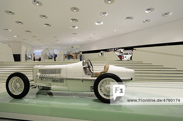 Mercedes 2-Liter Rennwagen Monza  Leihgabe  Porsche Museum  Stuttgart  Baden-Württemberg  Deutschland  Europa