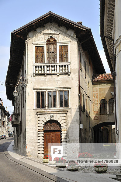 Historisches Gebäude  Feltre  Provinz Belluno  Venetien  Italien  Europa