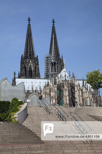 Dom  Köln  Nordrhein-Westfalen  Deutschland  Europa