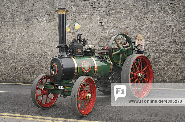 Steam tractor in operation  road locomotive as an agricultural tractor  Birr  County Offaly  Midlands  Republic of Ireland  Europe