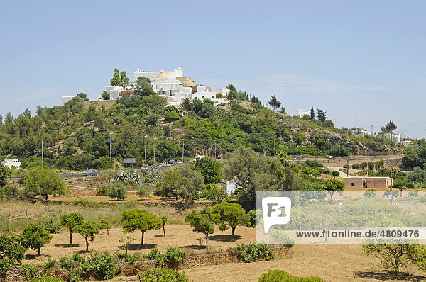 Kirche  Kloster  Berg Puig de Missa  Santa Eularia des Riu  Ibiza  Pityusen  Balearen  Insel  Spanien  Europa