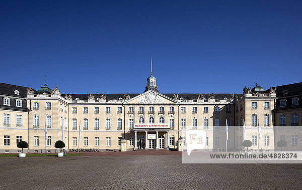 Schloss Karlsruhe  Karlsruhe  Baden-Württemberg  Deutschland  Europa
