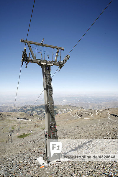 Skilift  Nationalpark Sierra Nevada  Pico del Veleta  3384m  Andalusien  Südspanien  Spanien  Europa