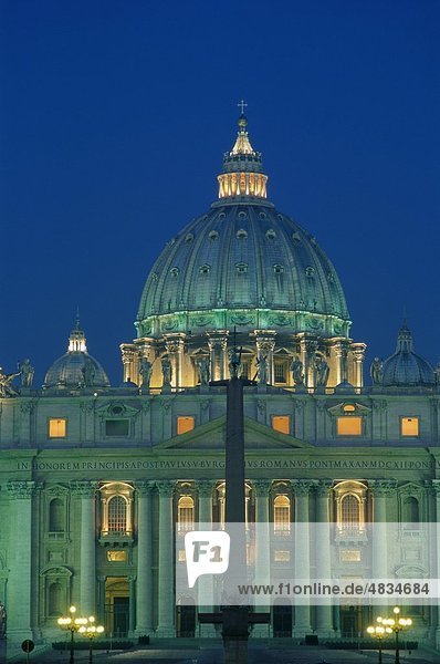 Basilika  Erbe  Urlaub  Italien  Europa  Landmark  Nacht  Peter´s  Rom  Tourismus  Reisen  Unesco  Urlaub  Vatikan  Ansicht  Wo
