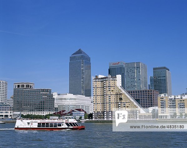 Docklands  England  Deutschland  Großbritannien  Holiday  Landmark  London  Skyline  Themse  Tourismus  Reisen  Ferienhäuser