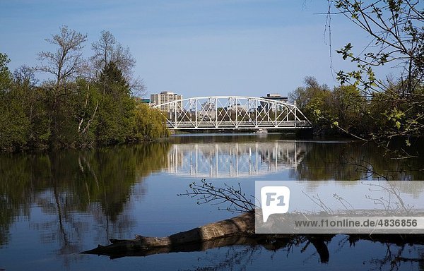 Ottawa  Hauptstadt  über  Brücke  Fluss  Kanada  Ontario