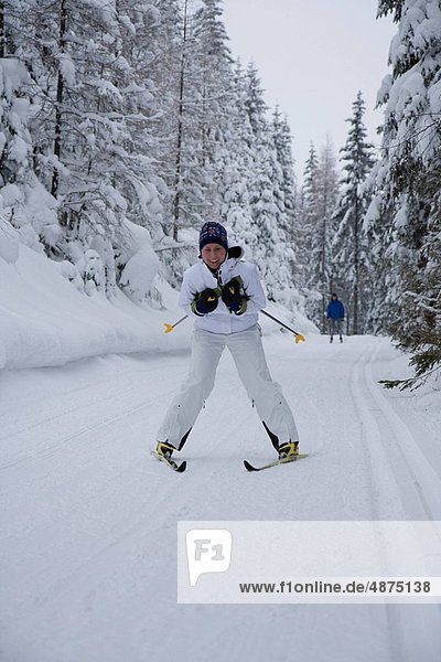 Frau  Skisport