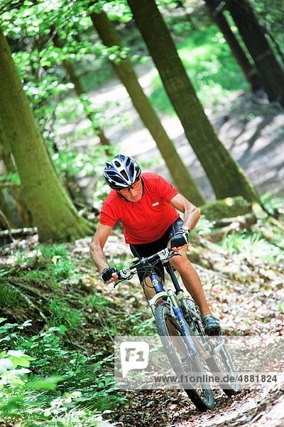 Laubwald Senior Senioren Berg Sport