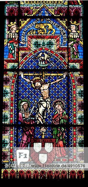 Farbaufnahme Farbe Fenster Kathedrale Freiburg im Breisgau Deutschland