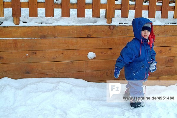 Frankreich  französisch  Alpen  Urlaub  Ski  3  Mädchen  alt  spielen  Schnee  Jahr