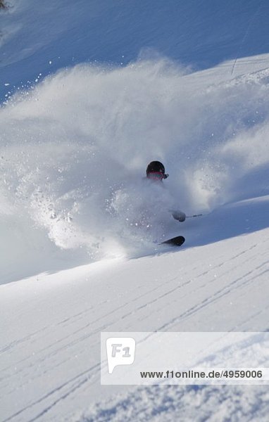 Österreich  Tirol  Kitzbühel  Skifahren für Erwachsene