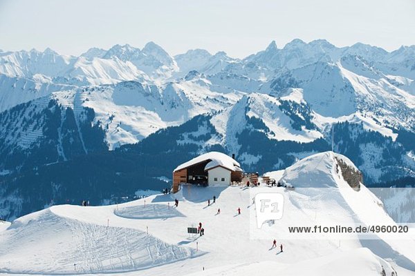 Österreich  Kleinwalsertal  Skigebiet  Berghütte