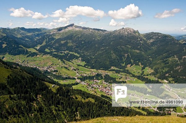 Österreich  Kleinwalsertal  Deutschland  Bayern  Schlappoltkopf  Blick auf die Allgäuer Alpen