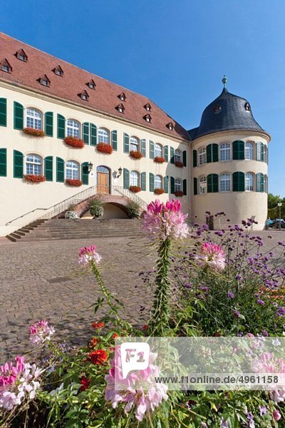 Deutschland  Rheinland-Pfalz  Pfalz  Bad Bergzabern  Blick auf Renaissanceschloss