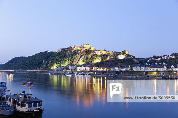 Koblenz  Blick auf die Festung Ehrenbreitstein im Abendlicht mit Blick auf den Rhein