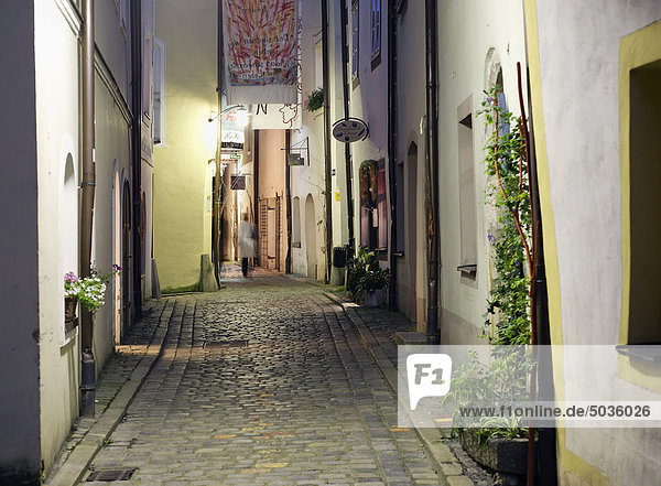 Germany  Lower Bavaria  View of alley in old town of passau